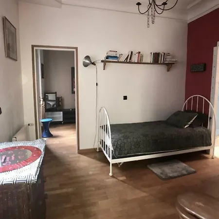 Cosy Rare 2 Bedroom Around A Private Garden Neuilly-sur-Seine